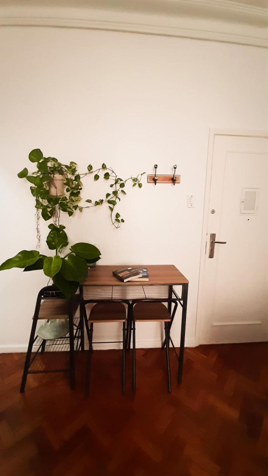 Rainha Elisabeth, 7 Apartamento *